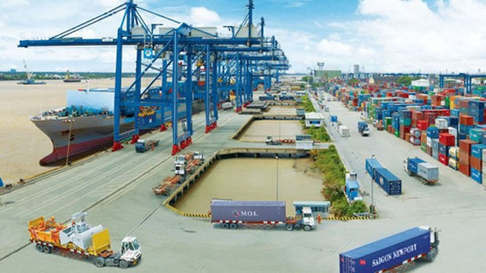 Quận 4 với việc sở hữu cảng Sài Gòn với nhiều loại hàng hoá đa dạng. Chính vì thế nhu cầu sử dụng dịch vụ cho thuê xe cẩu hàng cũng vì vậy mà trở nên cách bách hơn.