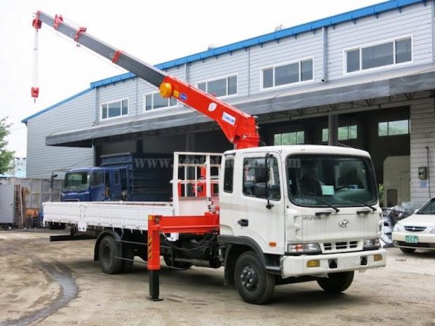 Dịch vụ cho thuê xe cẩu hàng quận 4 uy tín, chuyên nghiệp