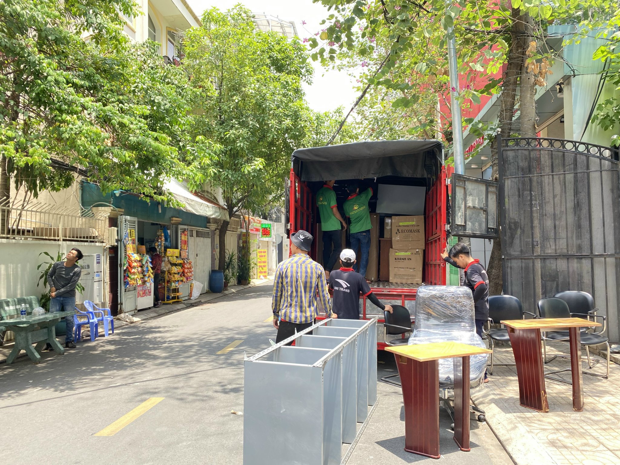 chuyển nhà trọn gói Tân Uyên, công ty chuyển nhà thân thiện, công ty thân thiện, chuyển nhà Tân Uyên, chuyển nhà 247, chuyển nhà trọn gói 247, dịch vụ chuyển nhà Tân Uyên, dịch vụ chuyển nhà trọn gói Tân Uyên, chuyển nhà Tân Uyên, chuyển nhà Tân Uyên giá rẻ, chuyển nhà trọn gói Tân Uyên, dọn nhà trọn gói Tân Uyên, mua thùng carton chuyển nhà Tân Uyên, thuê xe tải nhỏ chuyển nhà Tân Uyên, vận chuyển nhà Tân Uyên, vận chuyển nhà Tân Uyên giá rẻ, vận chuyển nhà trọn gói Tân Uyên, vận chuyển nhà ở Tân Uyên, chuyển nhà trọn gói, dịch vụ chuyển nhà trọn gói, vận chuyển nhà trọn gói, dịch vụ vận chuyển nhà trọn gói,