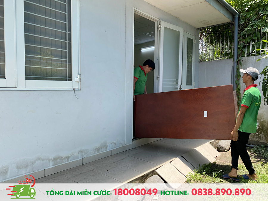 chuyen nha phuong xom chieu104